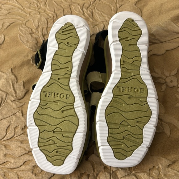 New  SOREL Joanie III Ankle Strap Platform Wedge Sandals green suede - Picture 3 of 7